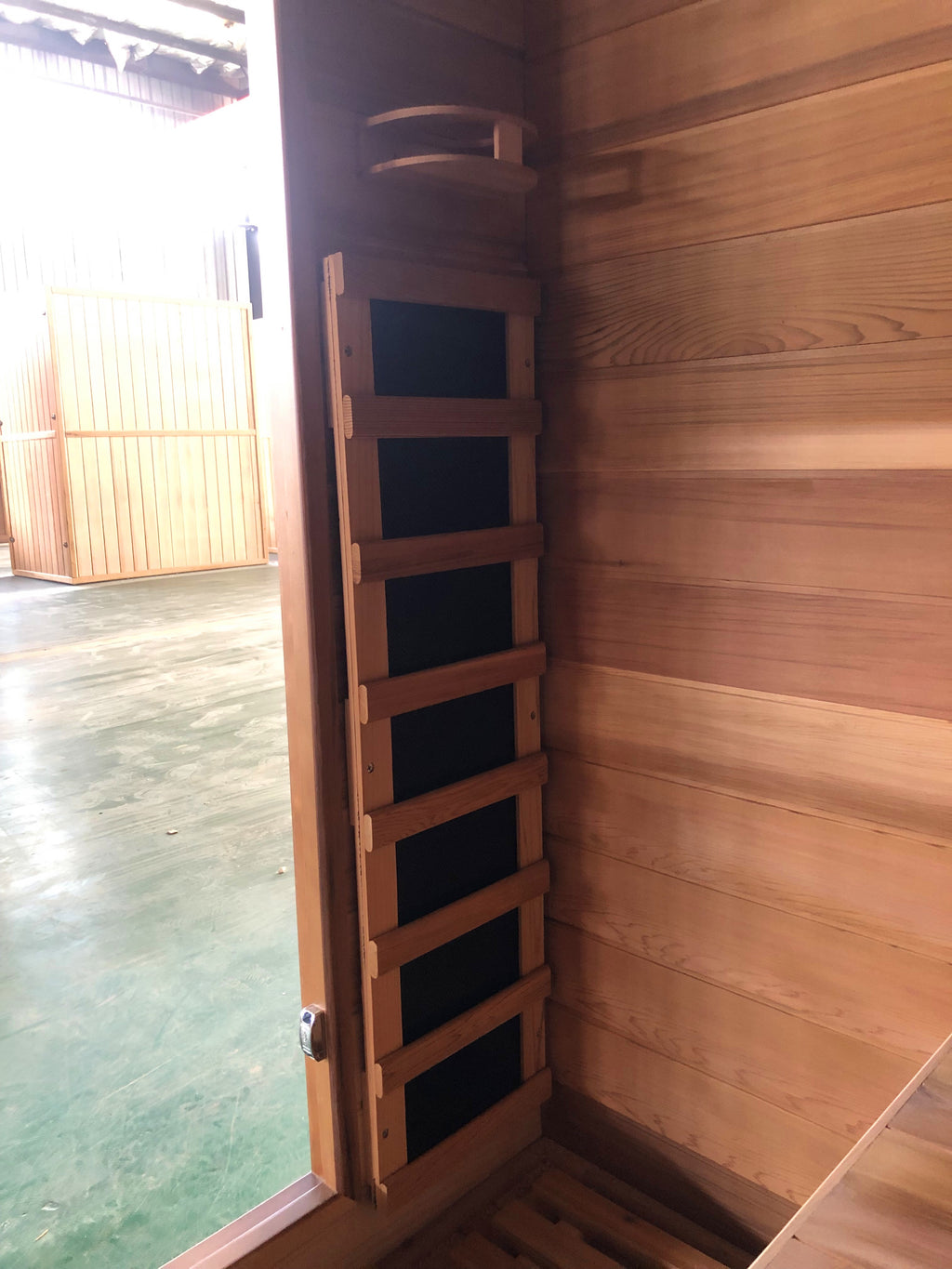 3-Person Indoor Infrared Cedar Sauna