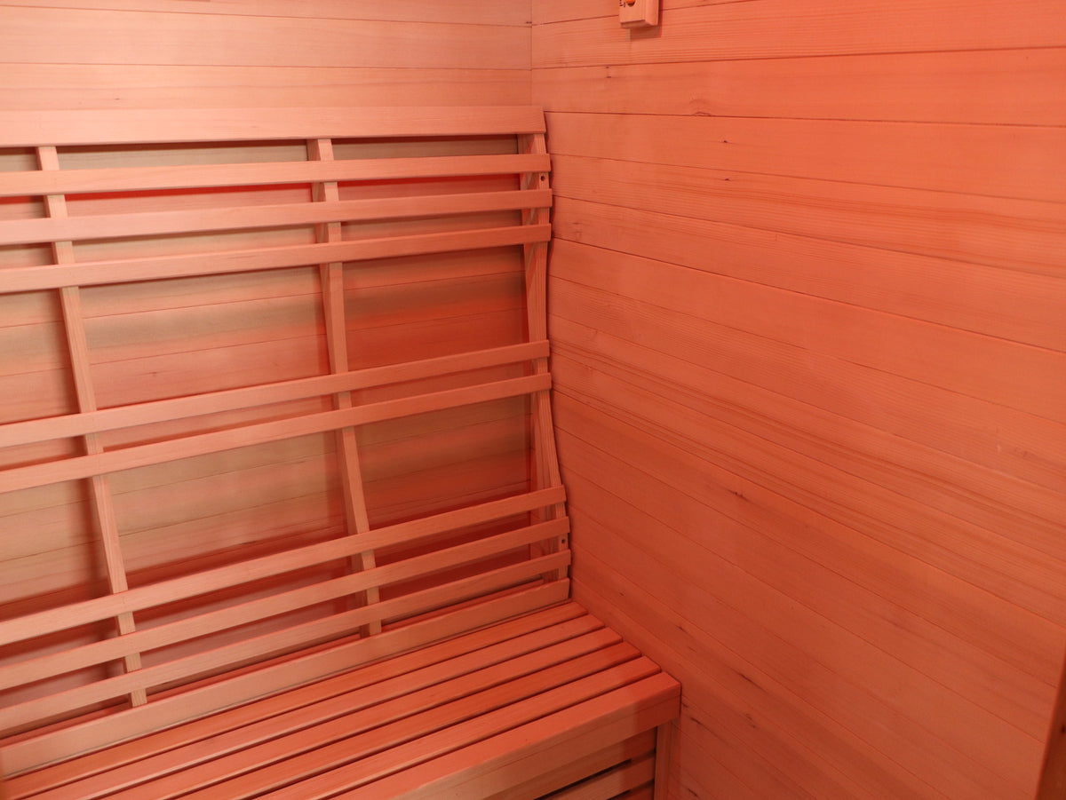 Freeport 3-Person Outdoor Traditional Wet/Dry Sauna with Harvia Heater